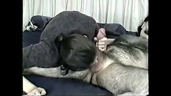 Muslimah From Egypt Gives A Homemade Blowjob