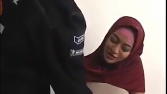 Amateur Arab Mom'S Wild Sexcapades On Xvideos.Com