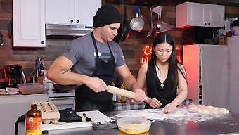 Lulu Chu'S Interview With Corn Enthusiasts About Their Sexual Experiences