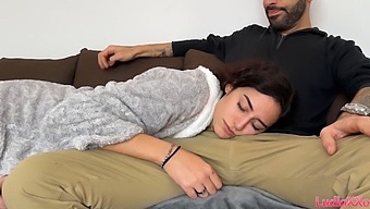 Intens Deepthroat Og Intens Orgasme Med Stemor